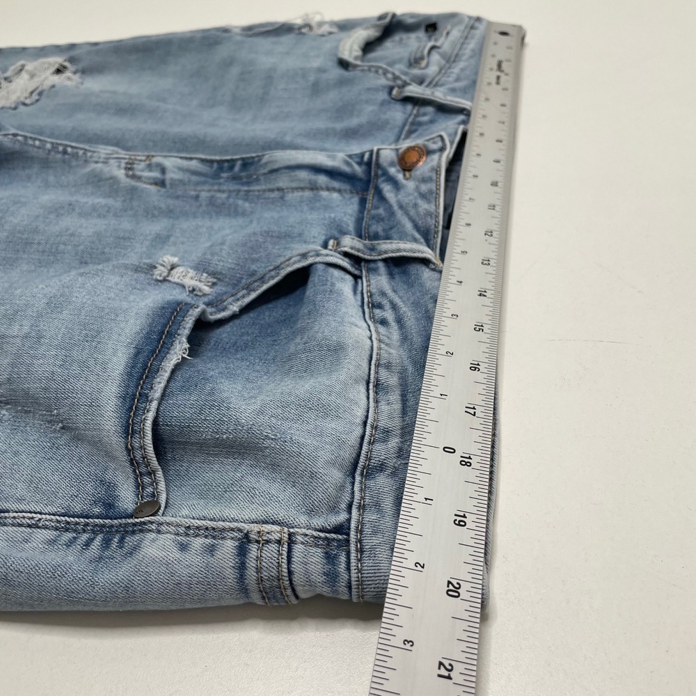 Judy Blue Distressed Boyfriend Fit Jean Light Wash Plus Size 22W Cowgirl Concert - Picture 8 of 11